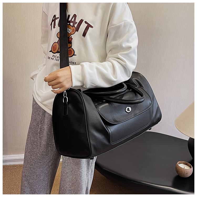 New Solid Color PU Leather Waterproof Short Trip Large Capacity Travel Bag Gym Bag For Women